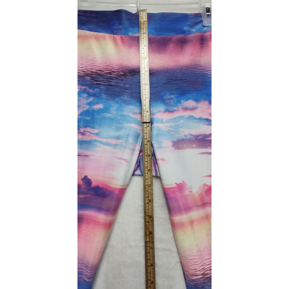 Pink Victoria's Secret Leggings Women's Size‎ M Ocean/Sky All Over Print - Picture 5 of 7